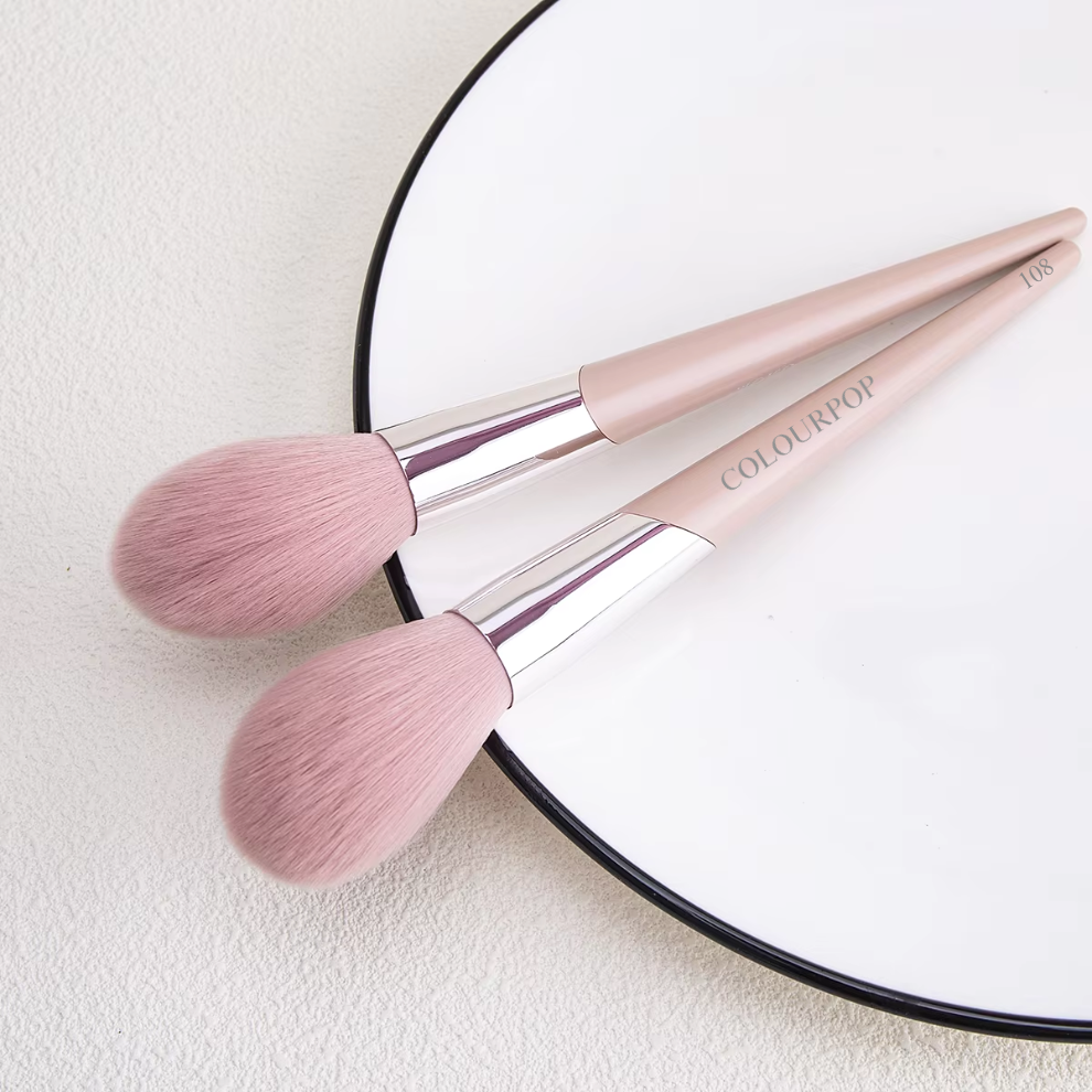  Cọ Phủ Phấn Và Má Hồng COLOURPOP Blush Brush C108